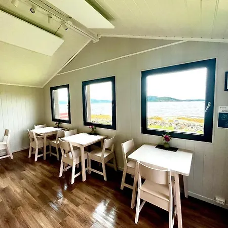 Campeggio Base Camp Hamaroy 3*